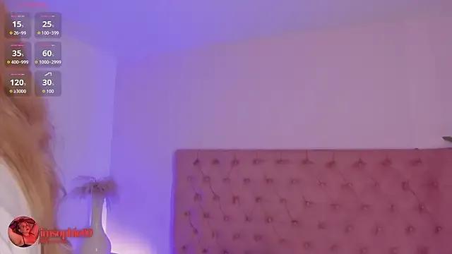 Freechat sophiarossee_ on StripChat