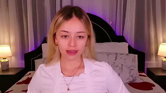 Private STELLA_RICH on StripChat