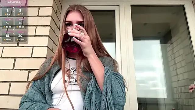 Freechat SweetJinny88 on StripChat