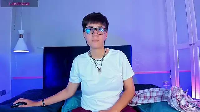 Freechat Tsuki_Maru on StripChat