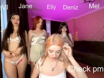 cam to cam sexiness with Girls streamers. Explore the newest collection of intense camshows from our capable horny hosts.