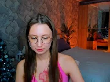 yourlovelystory from Chaturbate is Freechat