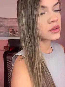 Alisha-Bond from StripChat is Freechat