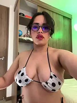 andra_rose from StripChat is Freechat