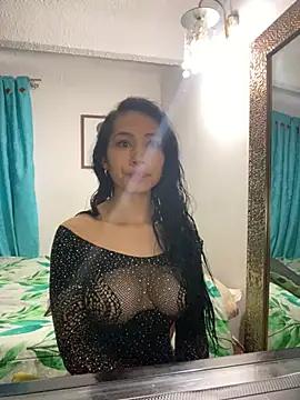 Angela_isabella from StripChat is Freechat