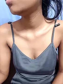 Aradhna_cute from StripChat is Freechat