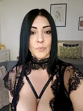 AryaSummersReal from StripChat is Freechat