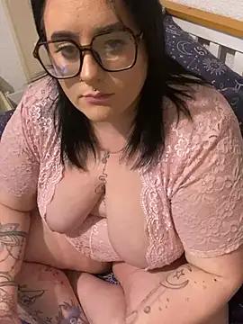 Aurora_UK from StripChat is Freechat