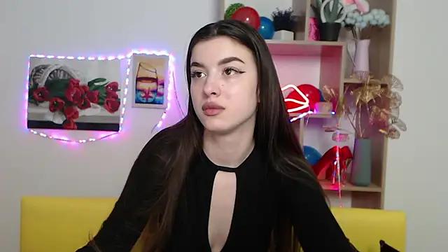 CarolinaBensy from StripChat is Freechat