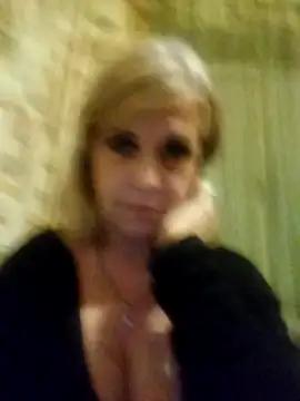 Caroline4256 from StripChat is Freechat