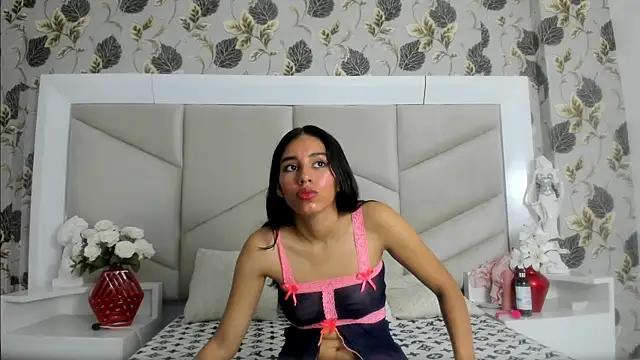 CrystalTous from StripChat is Freechat