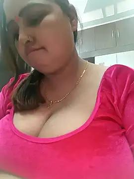 Dianaa9 from StripChat is Freechat