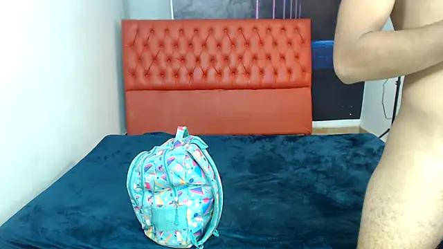 DulceAmazing from StripChat is Freechat