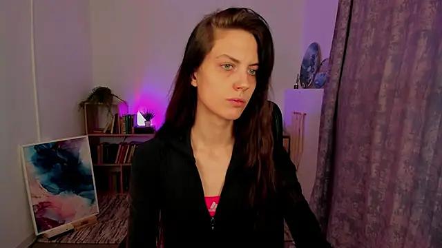 EmilyWilden from StripChat is Freechat