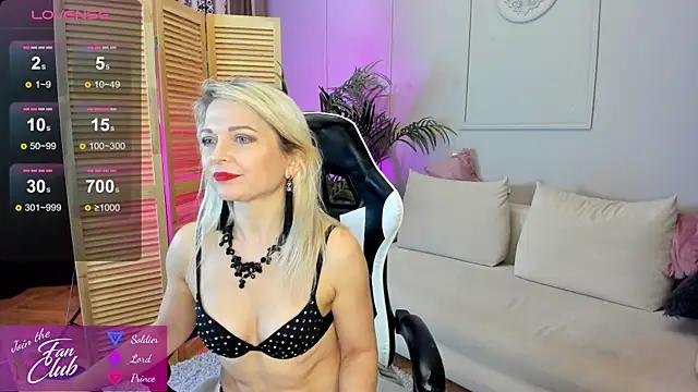 cam to cam sexiness with Girls streamers. Explore the newest collection of intense camshows from our capable horny hosts.