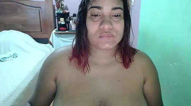 Hilarybunnyy from StripChat is Freechat