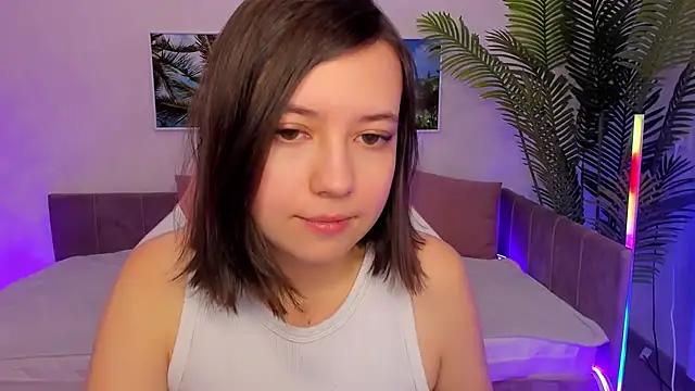 Lina_Brownie from StripChat is Freechat