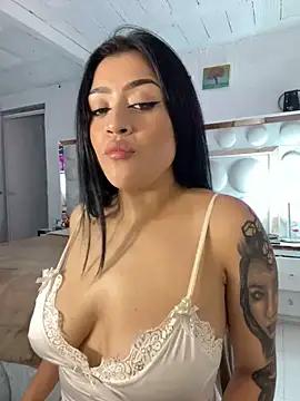 lucianaroy from StripChat is Freechat