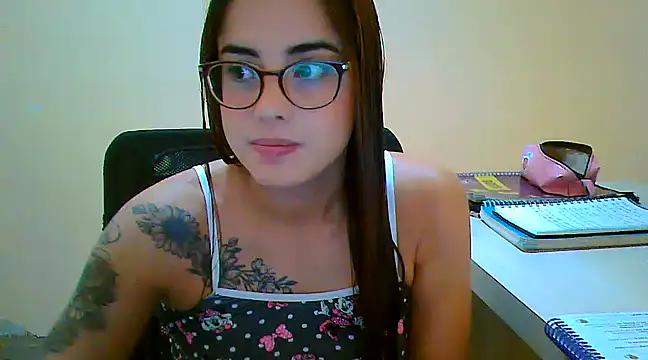 maliamiller from StripChat is Freechat