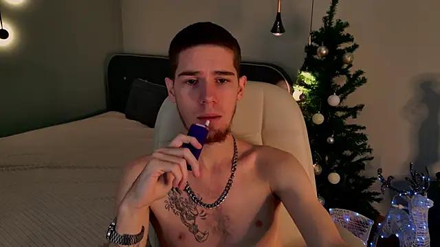 Mark_Shine from StripChat is Freechat