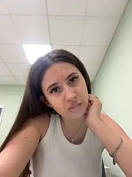 milaleoneli from StripChat is Freechat