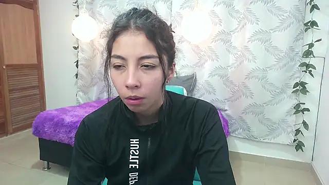 Mya_paris from StripChat is Freechat