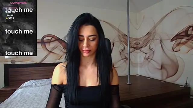 NaomiScarlett from StripChat is Freechat