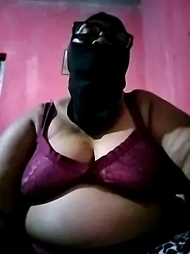 naughtygrannyXXX from StripChat is Freechat