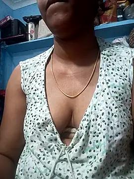 Tamillminnal from StripChat is Freechat