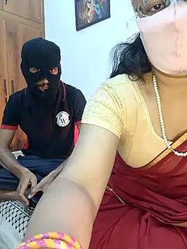 Photos of Yash-anamika from StripChat is Freechat