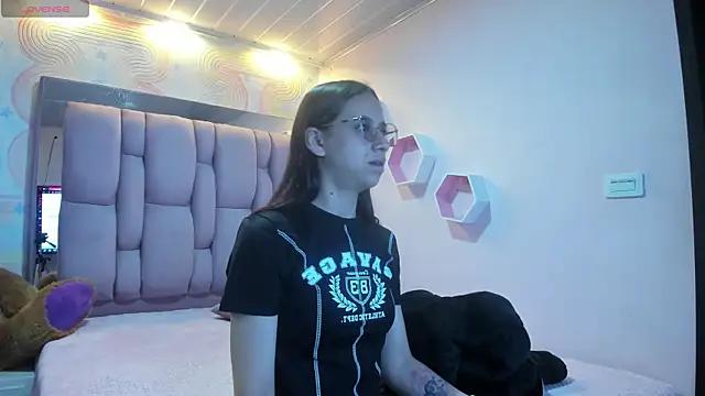 zephyra_angels1 from StripChat is Freechat